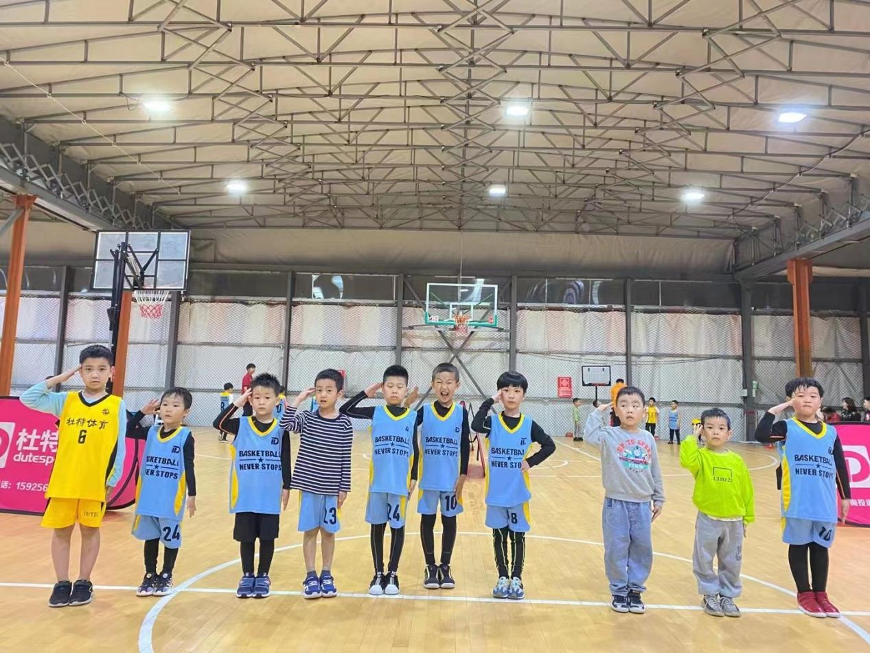 青春“籃”不住——杜特籃球錢(qián)江商城校區(qū)火熱招生中！