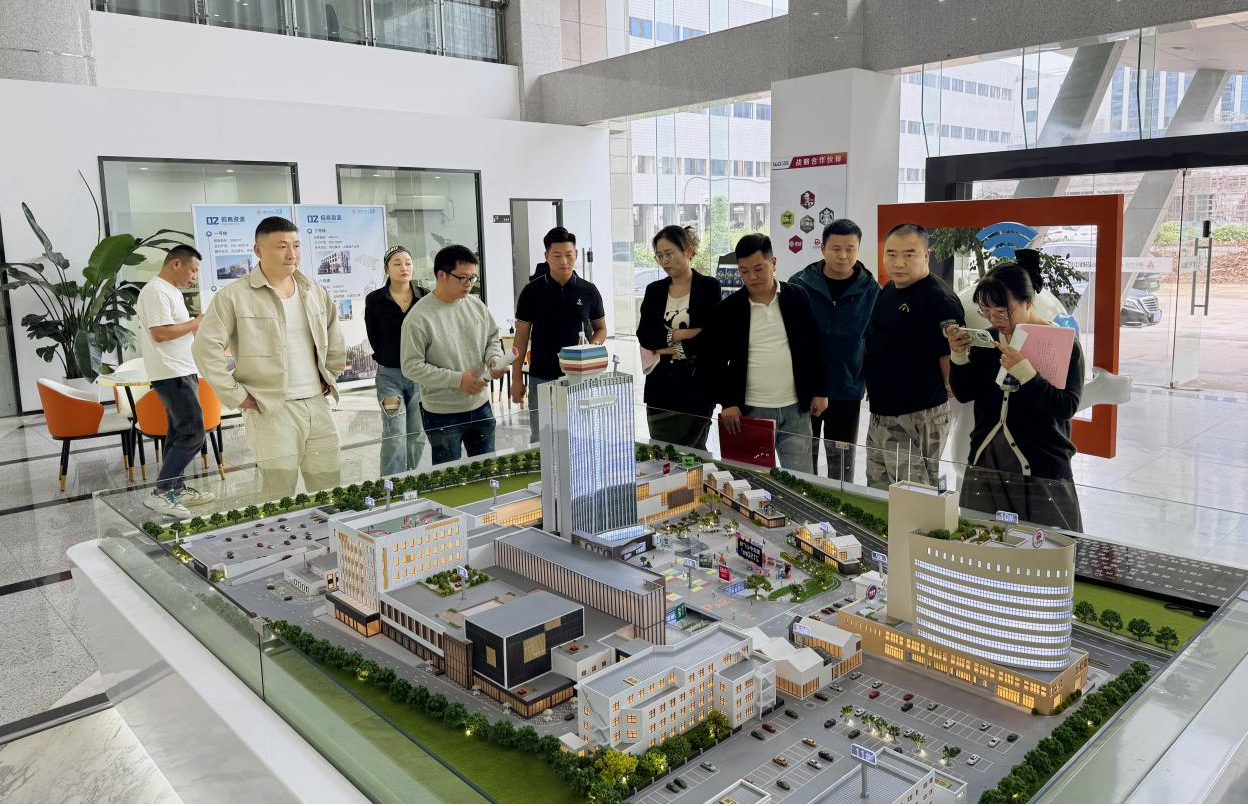 安徽老廣電355潮流創(chuàng)意社區(qū)舉行首批招商代理機(jī)構(gòu)推介會