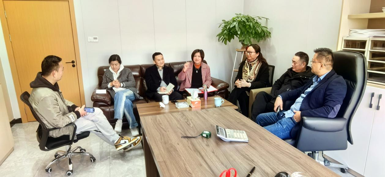 集團(tuán)紀(jì)委開(kāi)展新班子集體廉政談話