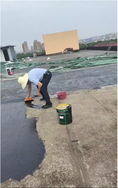 屋頂防水工程啟動(dòng)，保障商戶經(jīng)營(yíng)無(wú)憂